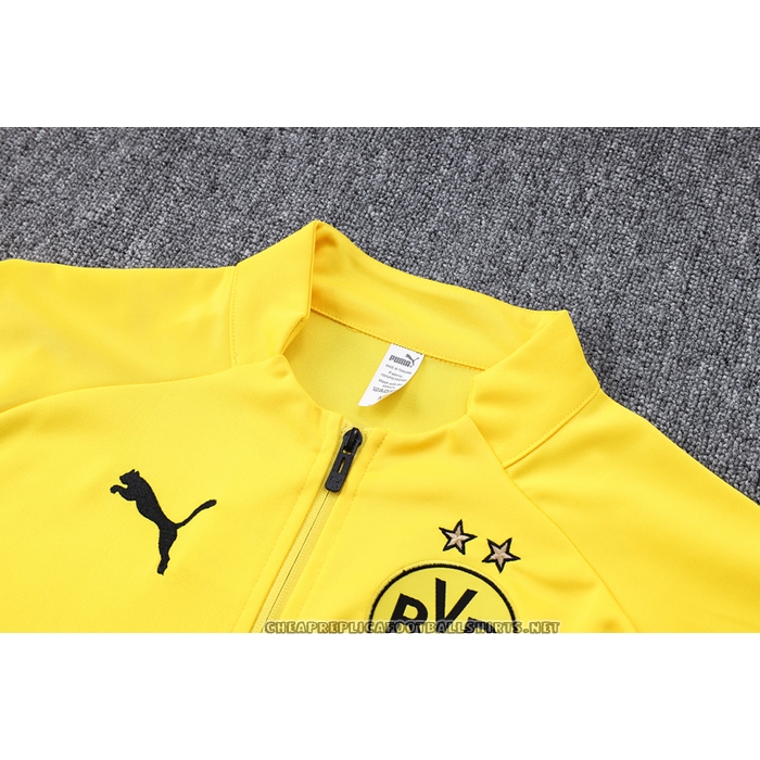 Jacket Tracksuit
 Borussia Dortmund 2022-2023 Yellow
 and 
Black
